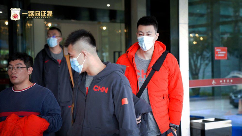 　　　　家正以为人人皆可为音乐家，只要他儿时碰到一个好的教员，对他而言，这小我就是罗乃新教员。